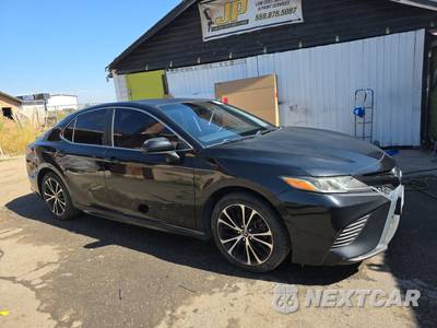 2018 Toyota Camry SE - zdjęcie 3 z 48 - miniatura