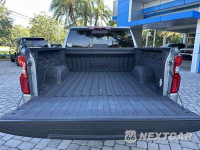 2024 Chevrolet Silverado 1500 High Country Crew Cab Short Bed 3LZ - zdjęcie 29 z 40 - miniatura