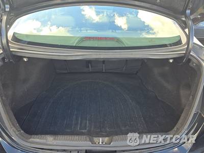 2011 Hyundai Elantra GLS Sedan - zdjęcie 16 z 26 - miniatura