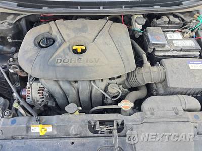 2011 Hyundai Elantra GLS Sedan - zdjęcie 15 z 26 - miniatura