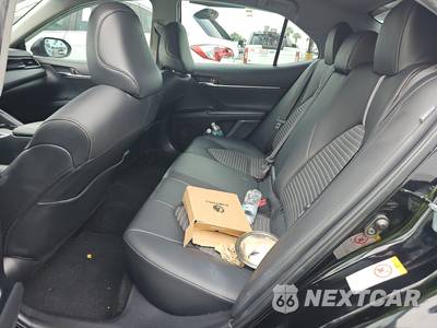 2018 Toyota Camry SE - zdjęcie 13 z 31 - miniatura