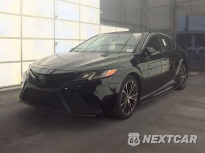2018 Toyota Camry SE - zdjęcie 1 z 31 - miniatura