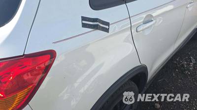 2018 Mitsubishi Outlander Sport LE - zdjęcie 27 z 38 - miniatura