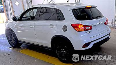 2018 Mitsubishi Outlander Sport LE - zdjęcie 6 z 38 - miniatura