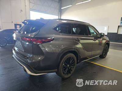 2024 Toyota Highlander XSE - zdjęcie 4 z 32 - miniatura
