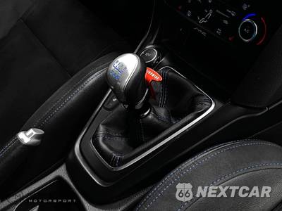2016 Ford Focus RS Hatchback - zdjęcie 38 z 50 - miniatura