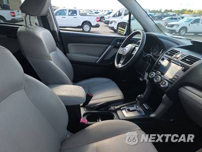 2016 Subaru Forester 2.5i Limited - zdjęcie 8 z 39 - miniatura
