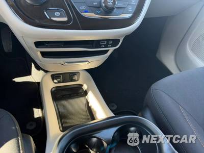 2019 Chrysler Pacifica Touring Plus 121.6" WB - zdjęcie 11 z 18 - miniatura