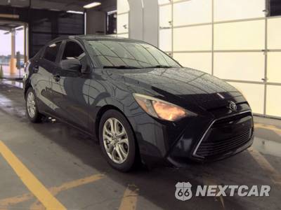 2018 Toyota Yaris iA Sedan - zdjęcie 3 z 24 - miniatura