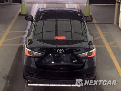 2018 Toyota Yaris iA Sedan - zdjęcie 5 z 24 - miniatura