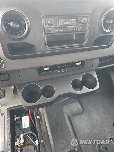 2019 Mercedes-Benz Sprinter 2500 Cargo Van High Roof 170.0" WB - zdjęcie 11 z 34 - miniatura