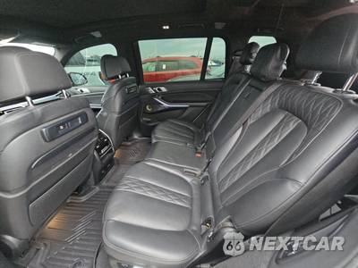 2022 BMW X7 Sports Activity Vehicle ALPINA XB7 - zdjęcie 13 z 22 - miniatura