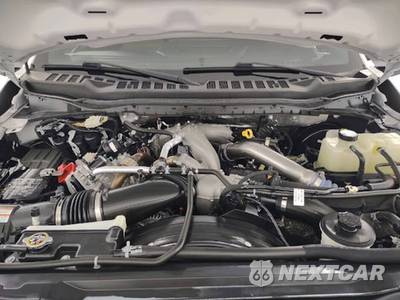 2023 Ford Super Duty F-250 Lariat Crew Cab Medium Bed - zdjęcie 19 z 20 - miniatura