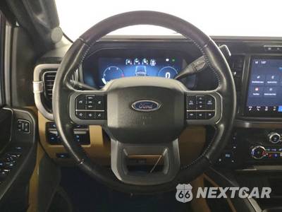2023 Ford Super Duty F-250 Lariat Crew Cab Medium Bed - zdjęcie 14 z 20 - miniatura