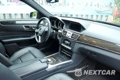 2014 Mercedes-Benz E 350 Sedan - zdjęcie 40 z 46 - miniatura