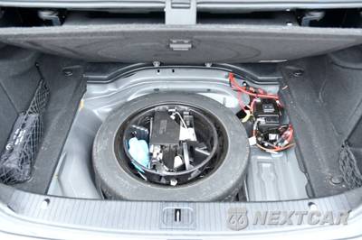 2014 Mercedes-Benz E 350 Sedan - zdjęcie 46 z 46 - miniatura