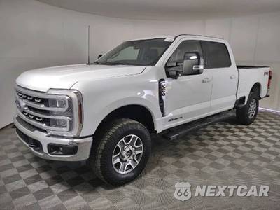 2024 Ford Super Duty F-250 Lariat Crew Cab Medium Bed - zdjęcie 5 z 21 - miniatura