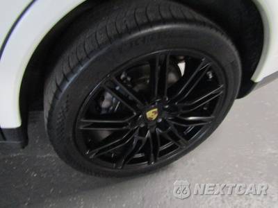 2017 Porsche Cayenne Platinum Edition - zdjęcie 20 z 21 - miniatura