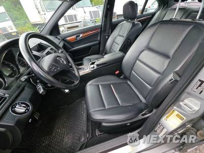 2010 Mercedes-Benz C 300 4MATIC - zdjęcie 7 z 44 - miniatura