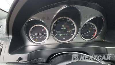 2010 Mercedes-Benz C 300 4MATIC - zdjęcie 29 z 44 - miniatura