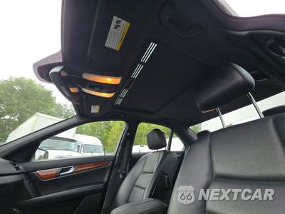 2010 Mercedes-Benz C 300 4MATIC - zdjęcie 17 z 44 - miniatura