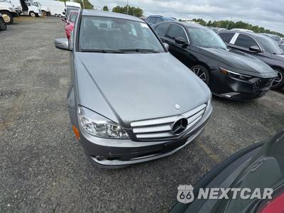 2010 Mercedes-Benz C 300 4MATIC - zdjęcie 2 z 44 - miniatura