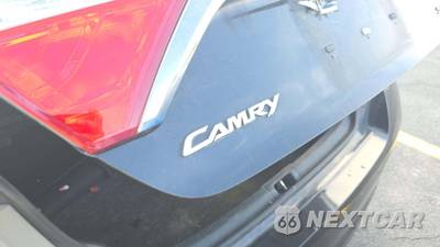 2016 Toyota Camry SE - zdjęcie 24 z 44 - miniatura