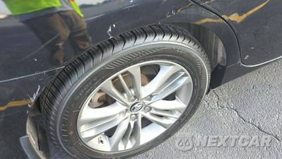 2016 Toyota Camry SE - zdjęcie 40 z 44 - miniatura