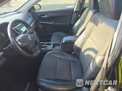 2016 Toyota Camry SE - zdjęcie 7 z 44 - miniatura