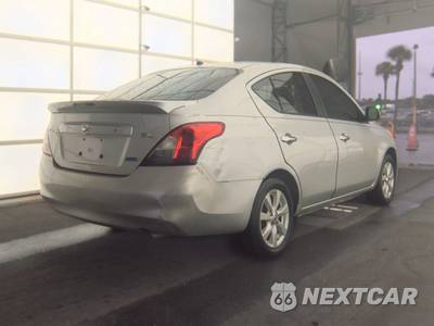 2013 Nissan Versa 1.6 SL - zdjęcie 4 z 26 - miniatura