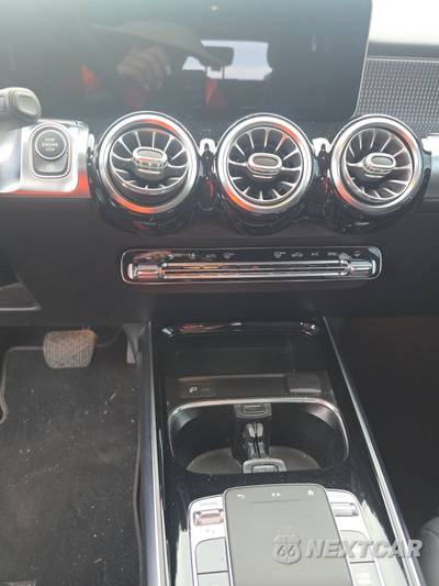 2020 Mercedes-Benz GLB 250 - zdjęcie 11 z 24 - miniatura