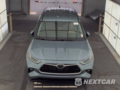 2021 Toyota Highlander LE - zdjęcie 2 z 25 - miniatura