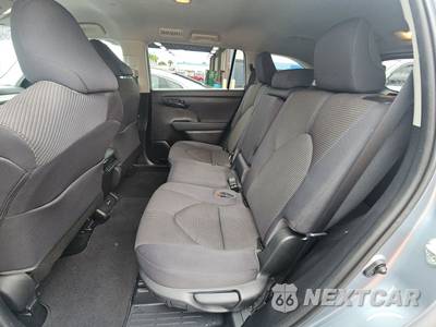 2021 Toyota Highlander LE - zdjęcie 13 z 25 - miniatura