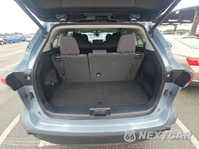 2021 Toyota Highlander LE - zdjęcie 17 z 25 - miniatura