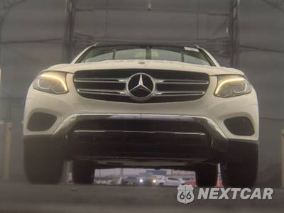 2019 Mercedes-Benz GLC 300 4MATIC - zdjęcie 3 z 26 - miniatura
