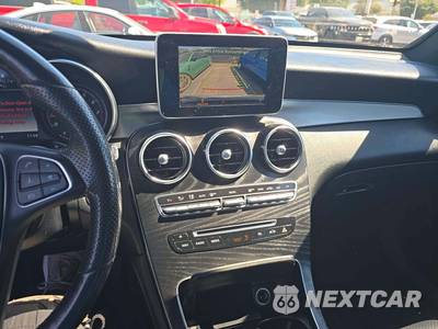 2019 Mercedes-Benz GLC 300 - zdjęcie 5 z 8 - miniatura