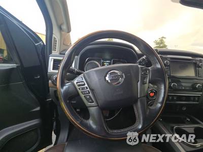 2017 Nissan TITAN XD Platinum Reserve Crew Cab Medium Bed - zdjęcie 16 z 28 - miniatura