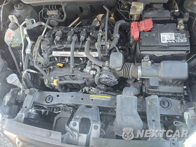 2019 Nissan Kicks SR - zdjęcie 16 z 19 - miniatura