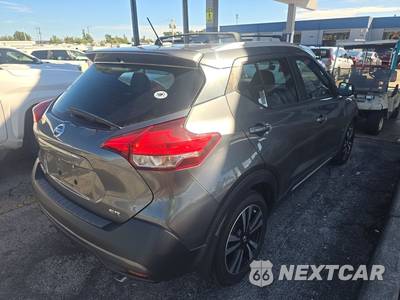 2019 Nissan Kicks SR - zdjęcie 4 z 19 - miniatura