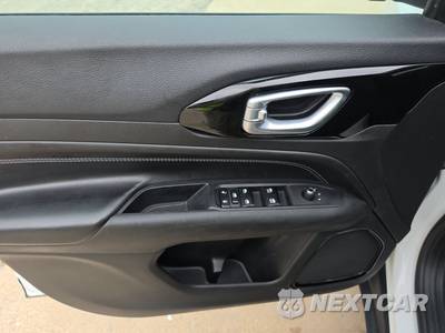 2024 Jeep Compass Latitude - zdjęcie 9 z 20 - miniatura