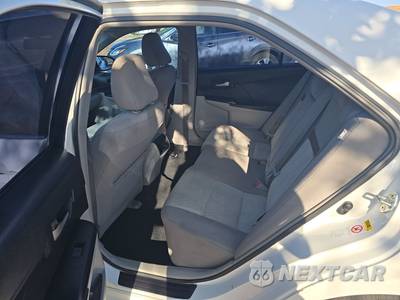 2012 Toyota Camry LE - zdjęcie 13 z 29 - miniatura