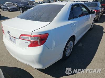 2012 Toyota Camry LE - zdjęcie 4 z 29 - miniatura