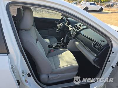 2012 Toyota Camry LE - zdjęcie 8 z 29 - miniatura