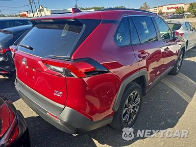 2025 Toyota RAV4 Hybrid XLE Premium - zdjęcie 4 z 22 - miniatura