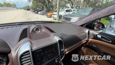 2017 Porsche Cayenne Turbo - zdjęcie 21 z 46 - miniatura