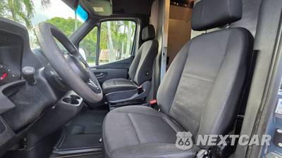 2019 Mercedes-Benz Sprinter 2500 Cargo Van Standard Roof 144.0" WB - zdjęcie 15 z 23 - miniatura