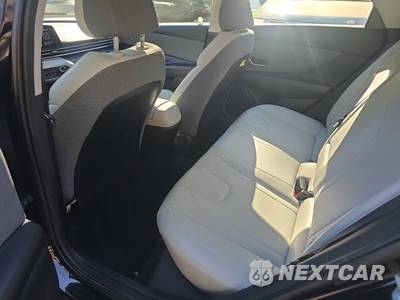 2023 Hyundai Elantra Limited - zdjęcie 16 z 27 - miniatura