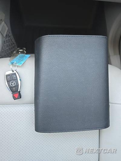 2010 Mercedes-Benz E 350 4MATIC Sedan - zdjęcie 21 z 22 - miniatura