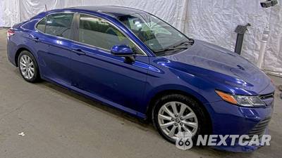 2018 Toyota Camry LE - zdjęcie 3 z 38 - miniatura