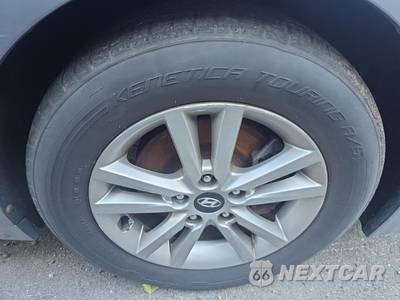 2015 Hyundai Sonata SE - zdjęcie 9 z 26 - miniatura